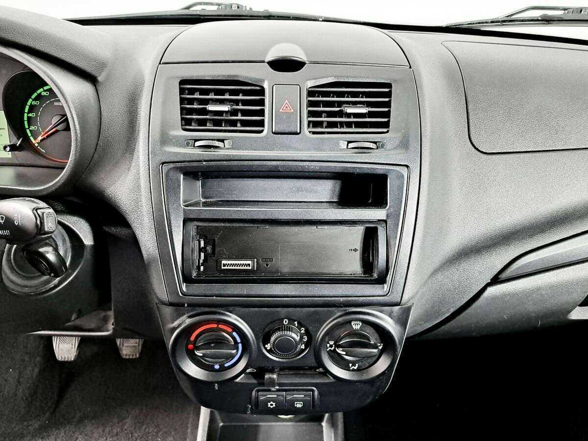 Лада (ВАЗ) Калина б/у, 2015, Механическая. Фото: #11