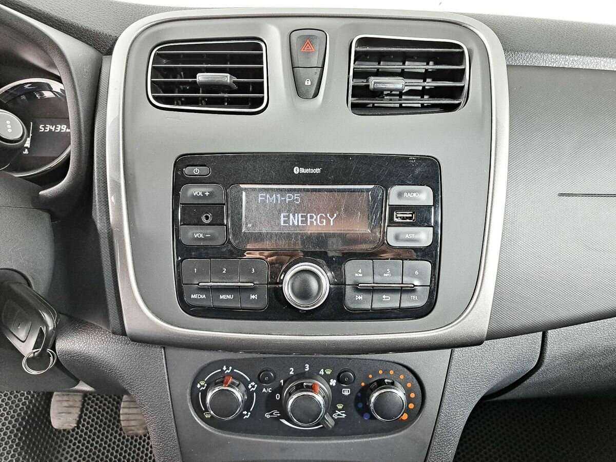 Рено Логан б/у, 2021, Механическая. Фото: #12