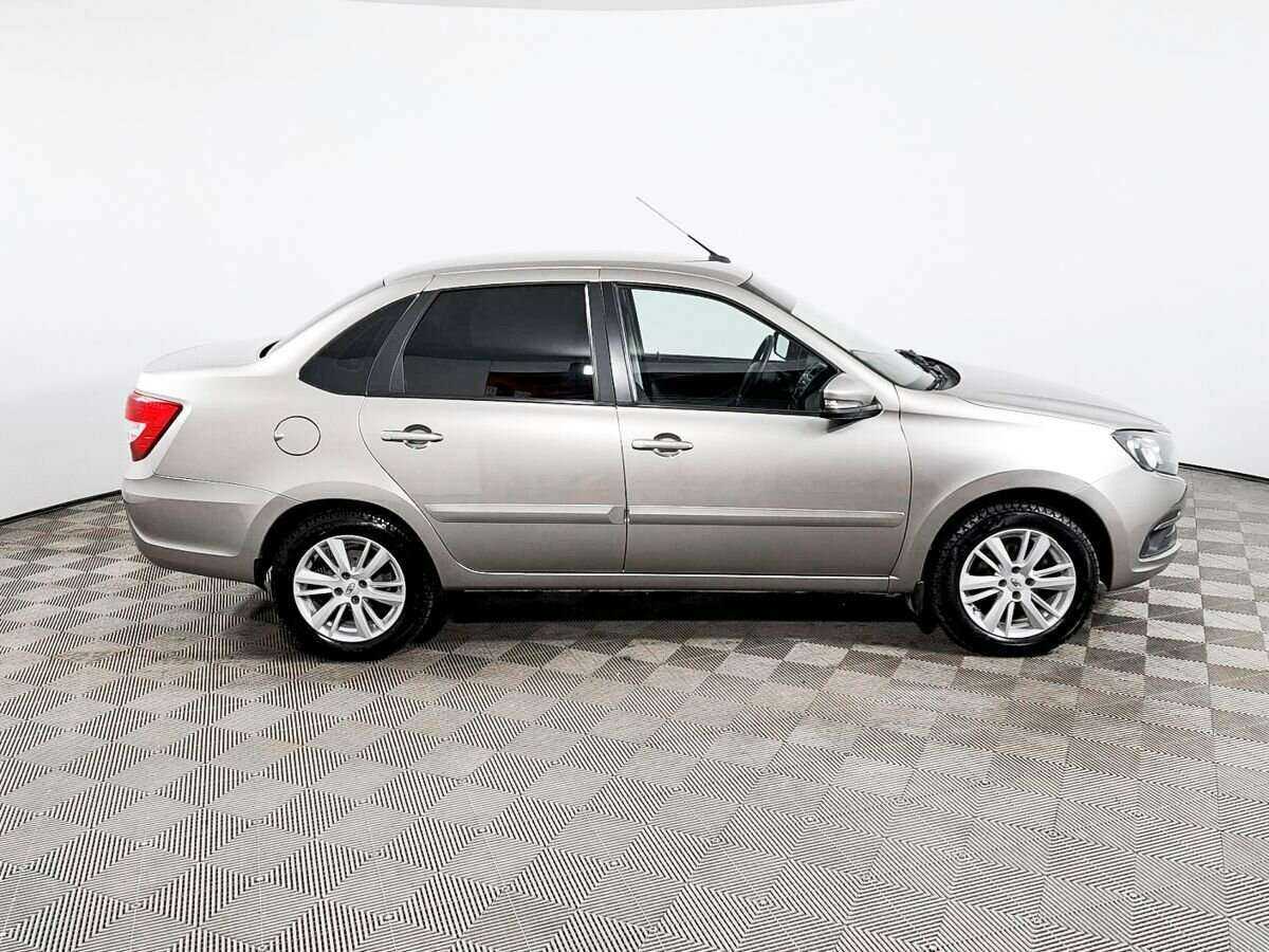 Лада (ВАЗ) Гранта б/у, 2019, Механическая. Фото: #3