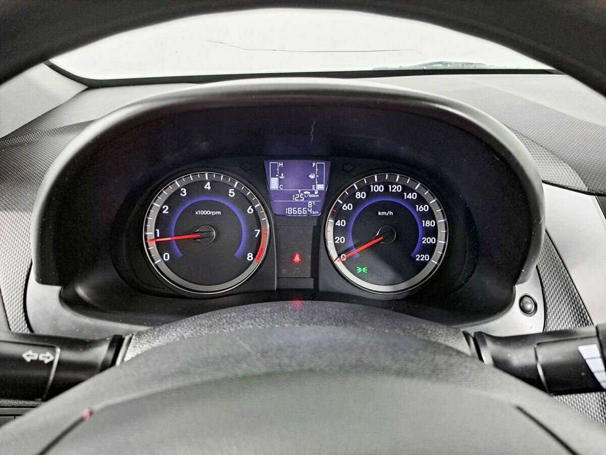 Хендай Солярис б/у, 2014, Механическая. Фото: #10