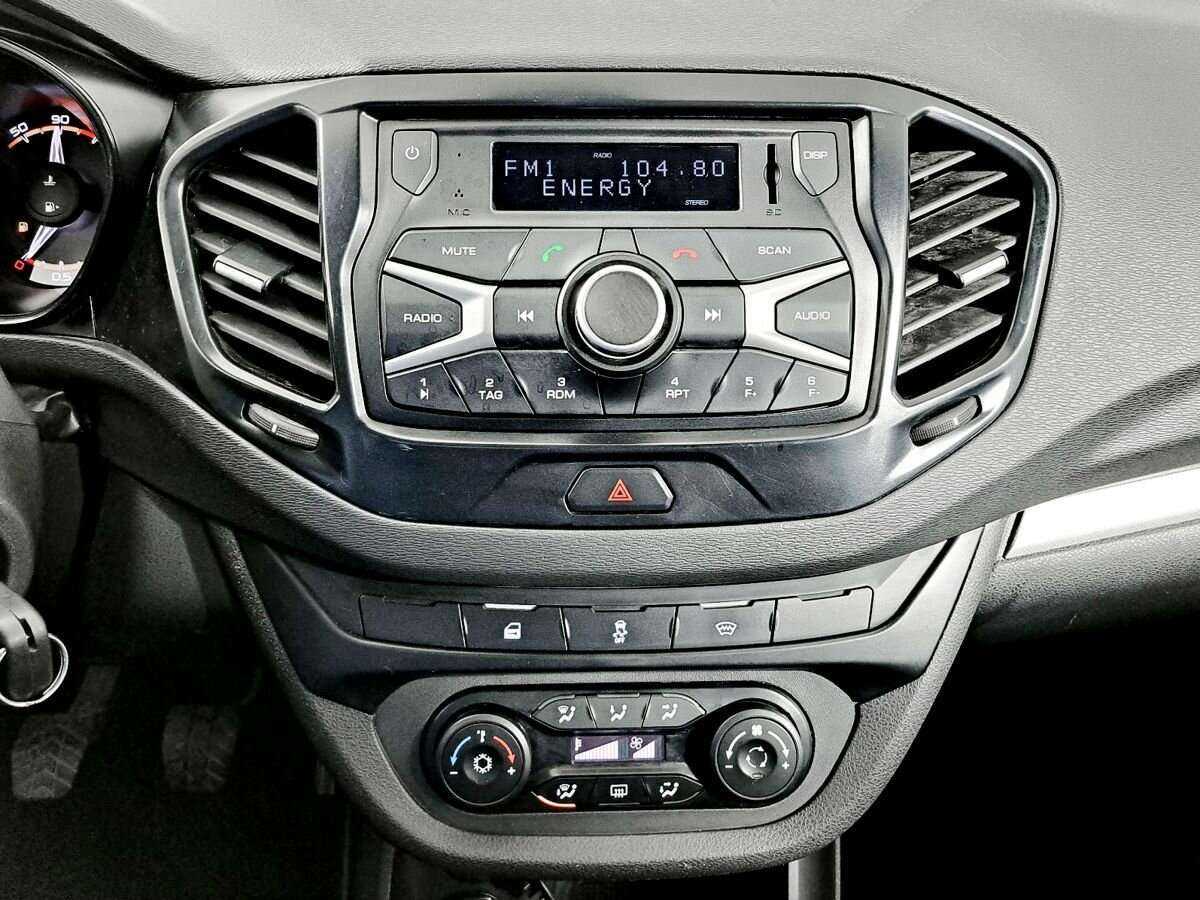 Лада (ВАЗ) Веста б/у, 2019, Механическая. Фото: #12