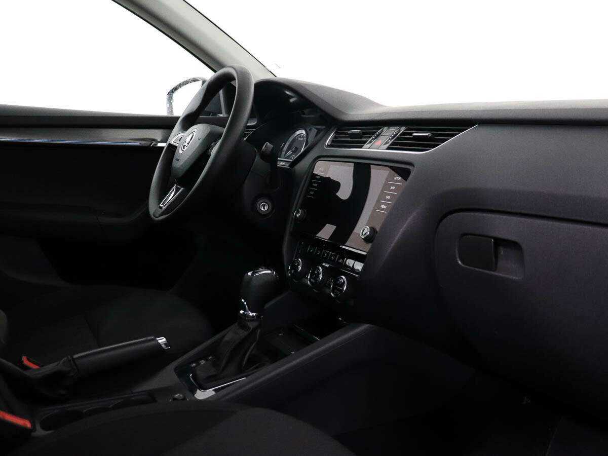 Шкода Октавия б/у, 2017, Роботизированная. Фото: #5