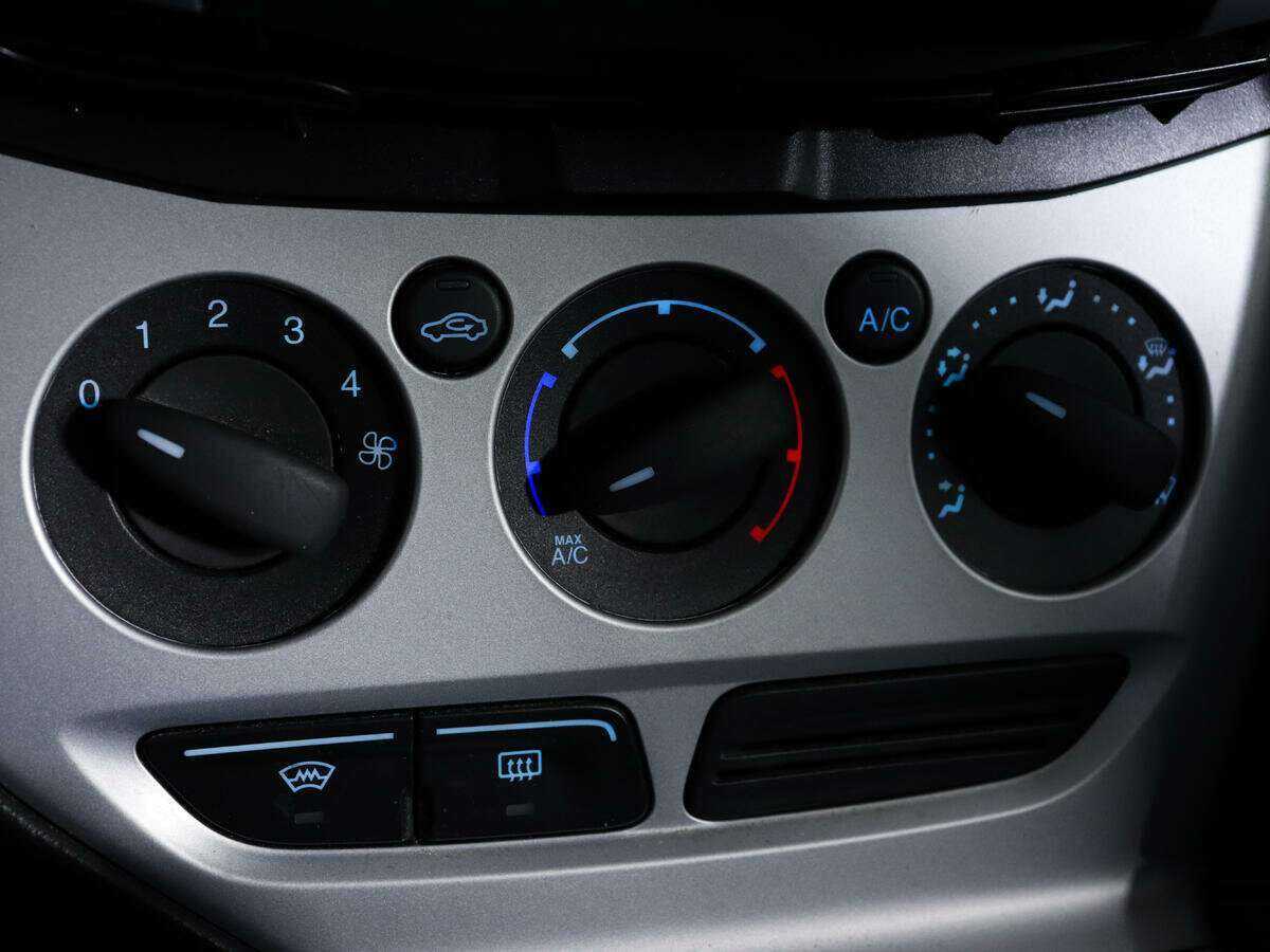 Форд Фокус б/у, 2012, Роботизированная. Фото: #13