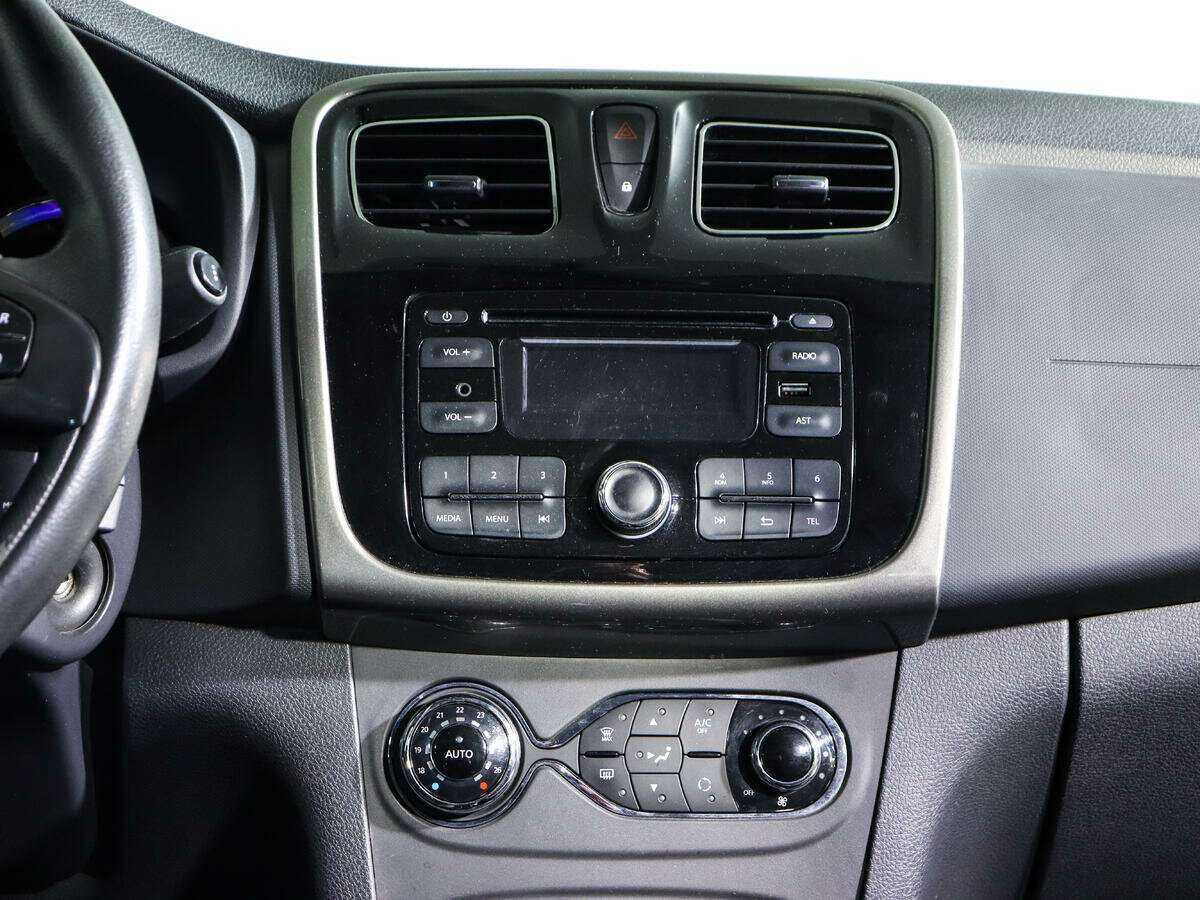 Рено Сандеро б/у, 2016, Механическая. Фото: #10