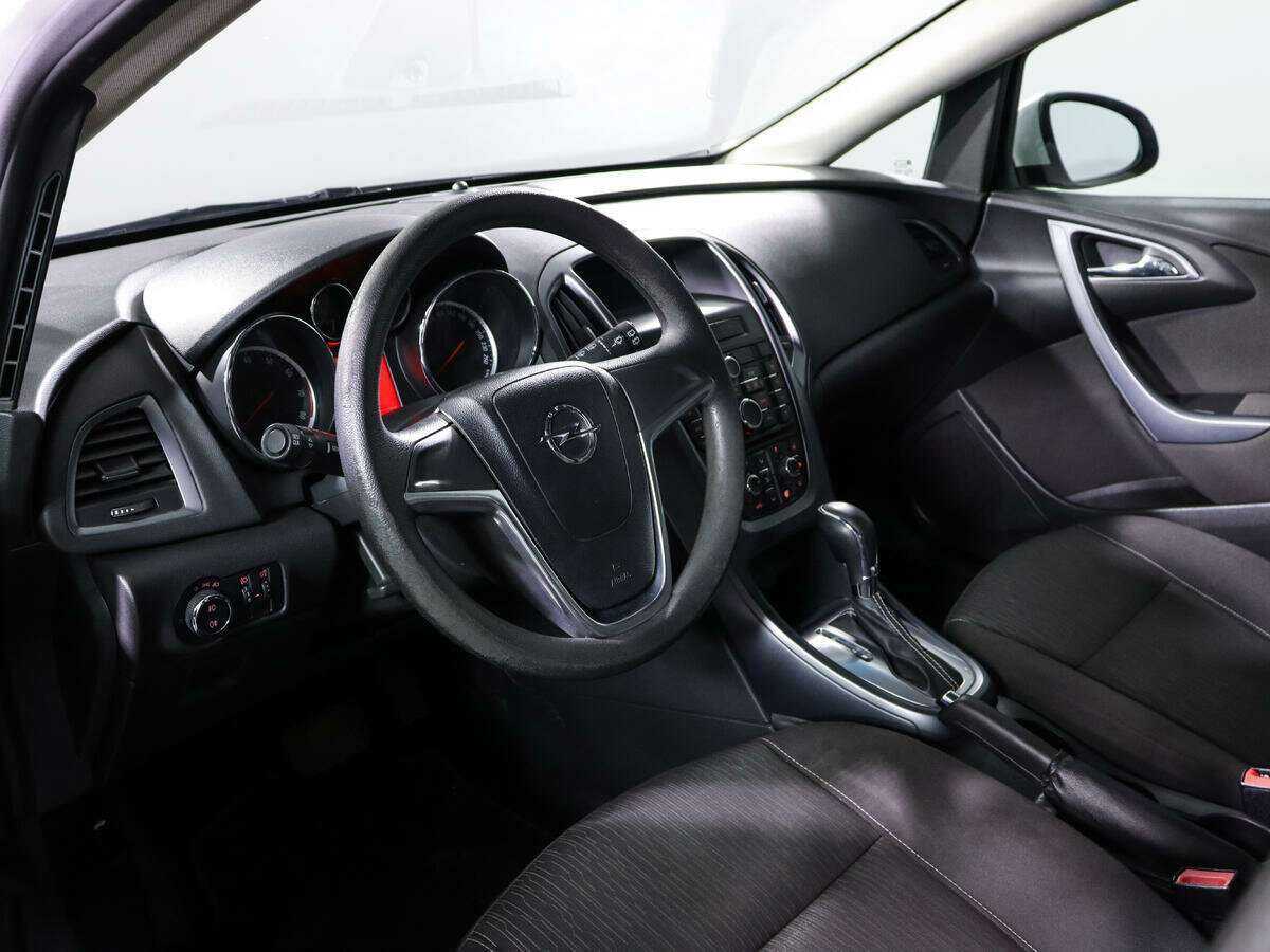 Опель Астра б/у, 2012, Автоматическая. Фото: #12