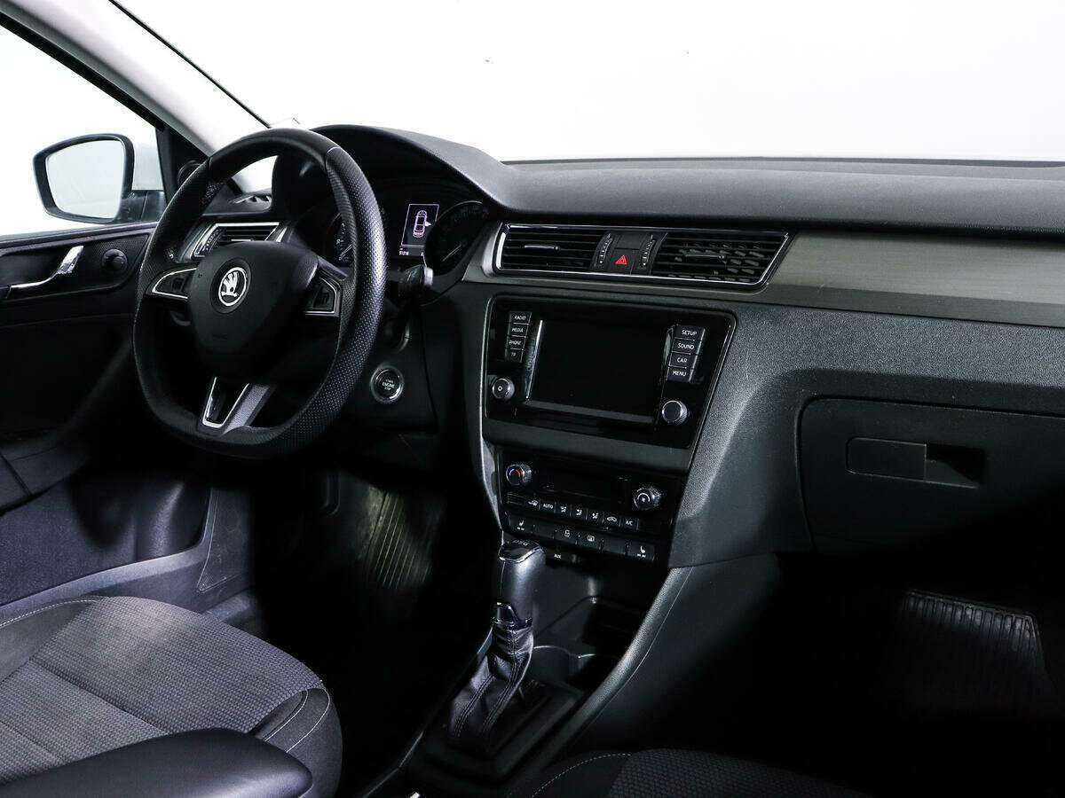 Шкода Рапид б/у, 2016, Роботизированная. Фото: #6