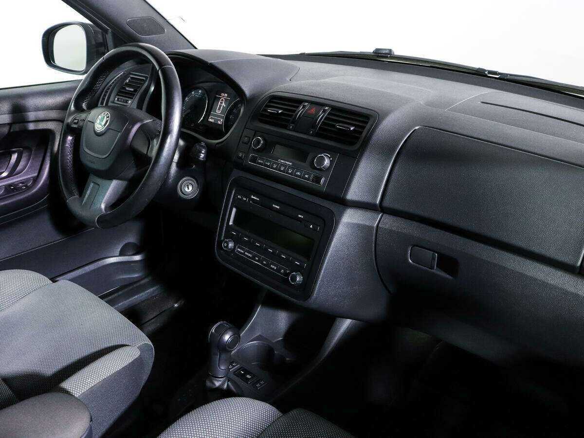 Шкода Фабия б/у, 2012, Роботизированная. Фото: #8