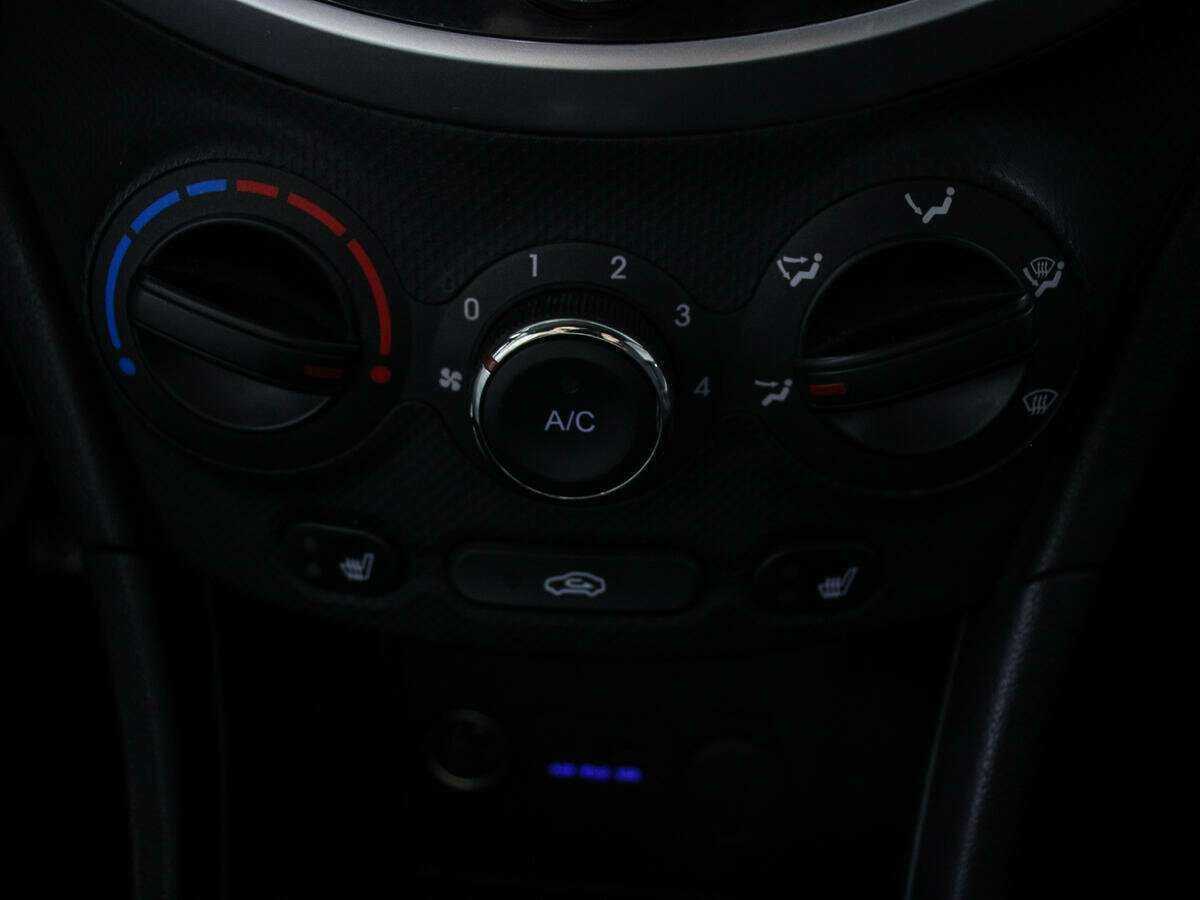 Хендай Солярис б/у, 2012, Механическая. Фото: #11