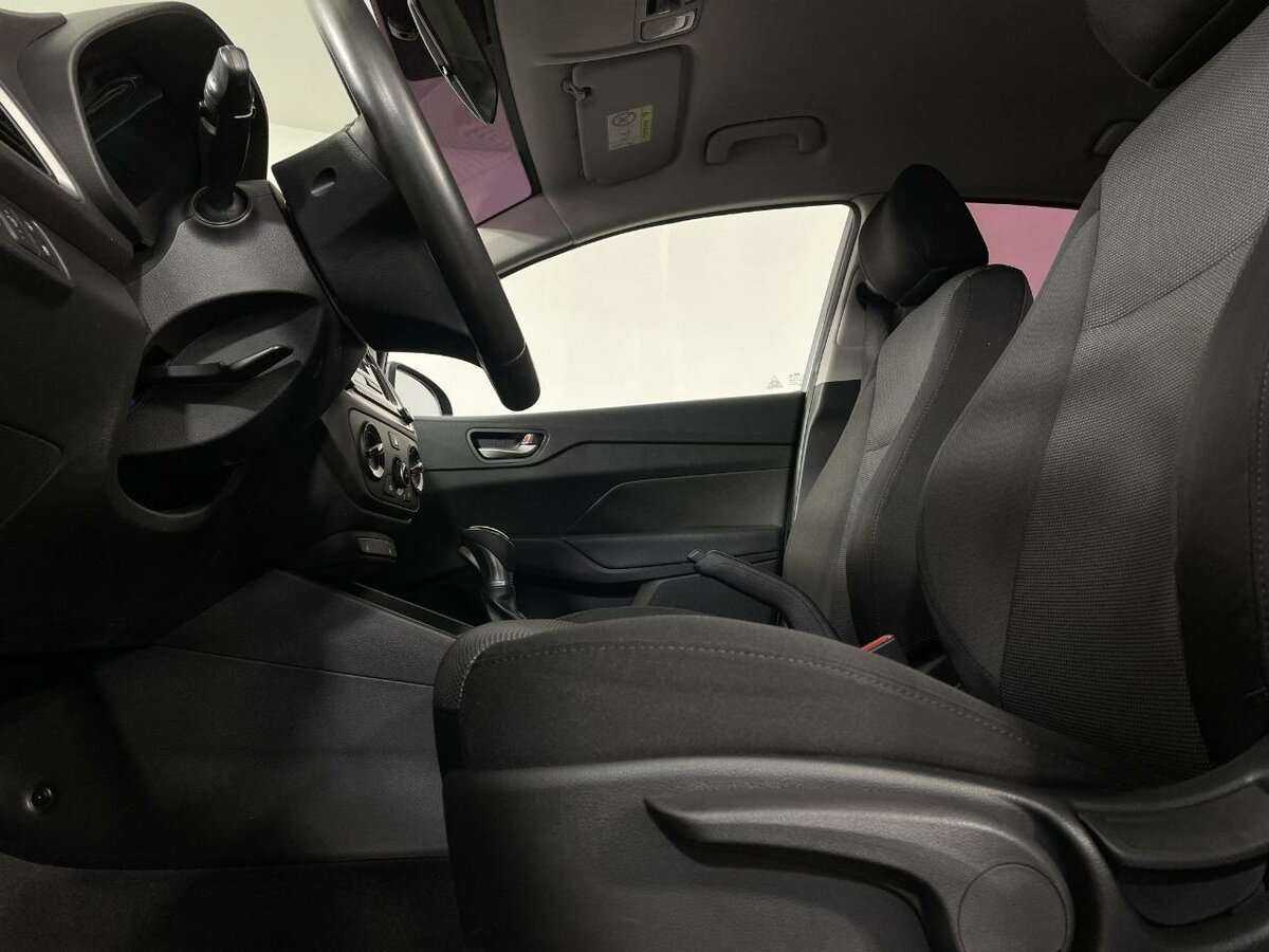 Хендай Солярис б/у, 2017, Автоматическая. Фото: #9