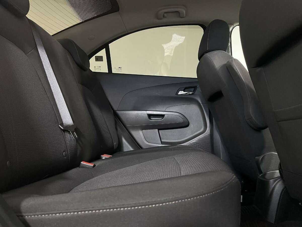 Шевроле Авео б/у, 2015, Автоматическая. Фото: #13