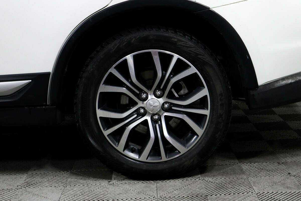 Митсубиши Оутлэндер б/у, 2018, Вариатор. Фото: #11