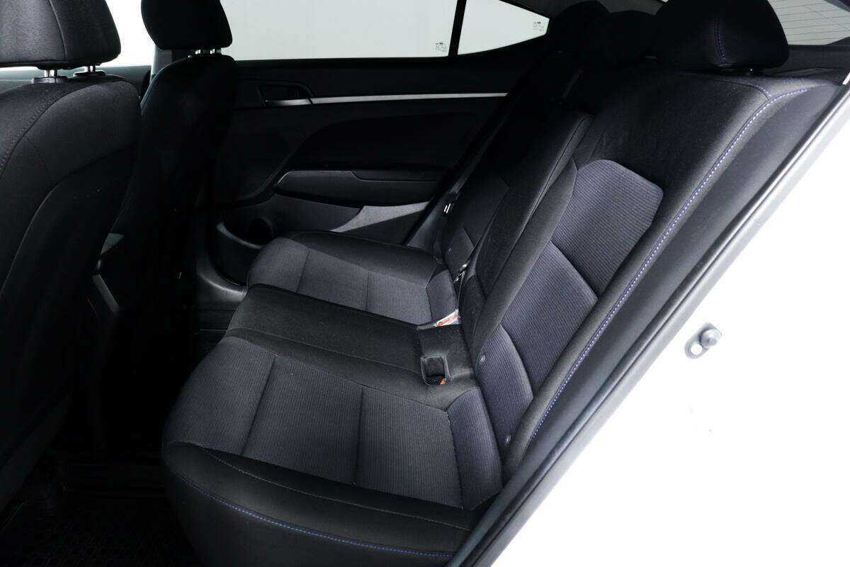 Хендай Елантра б/у, 2018, Автоматическая. Фото: #11