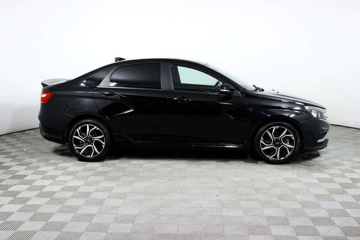 Лада (ВАЗ) Веста б/у, 2022, Механическая. Фото: #3