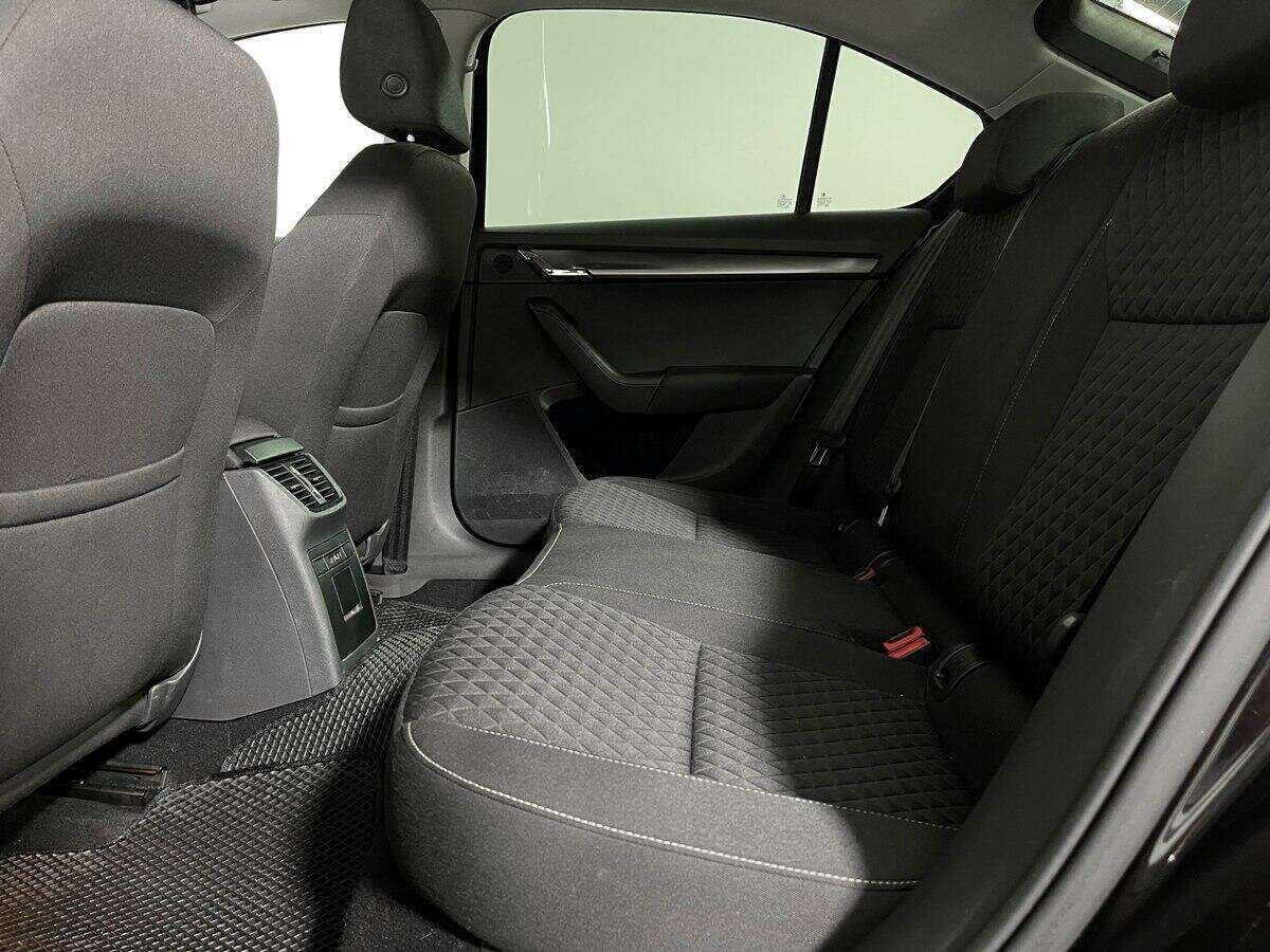 Шкода Октавия б/у, 2017, Роботизированная. Фото: #8