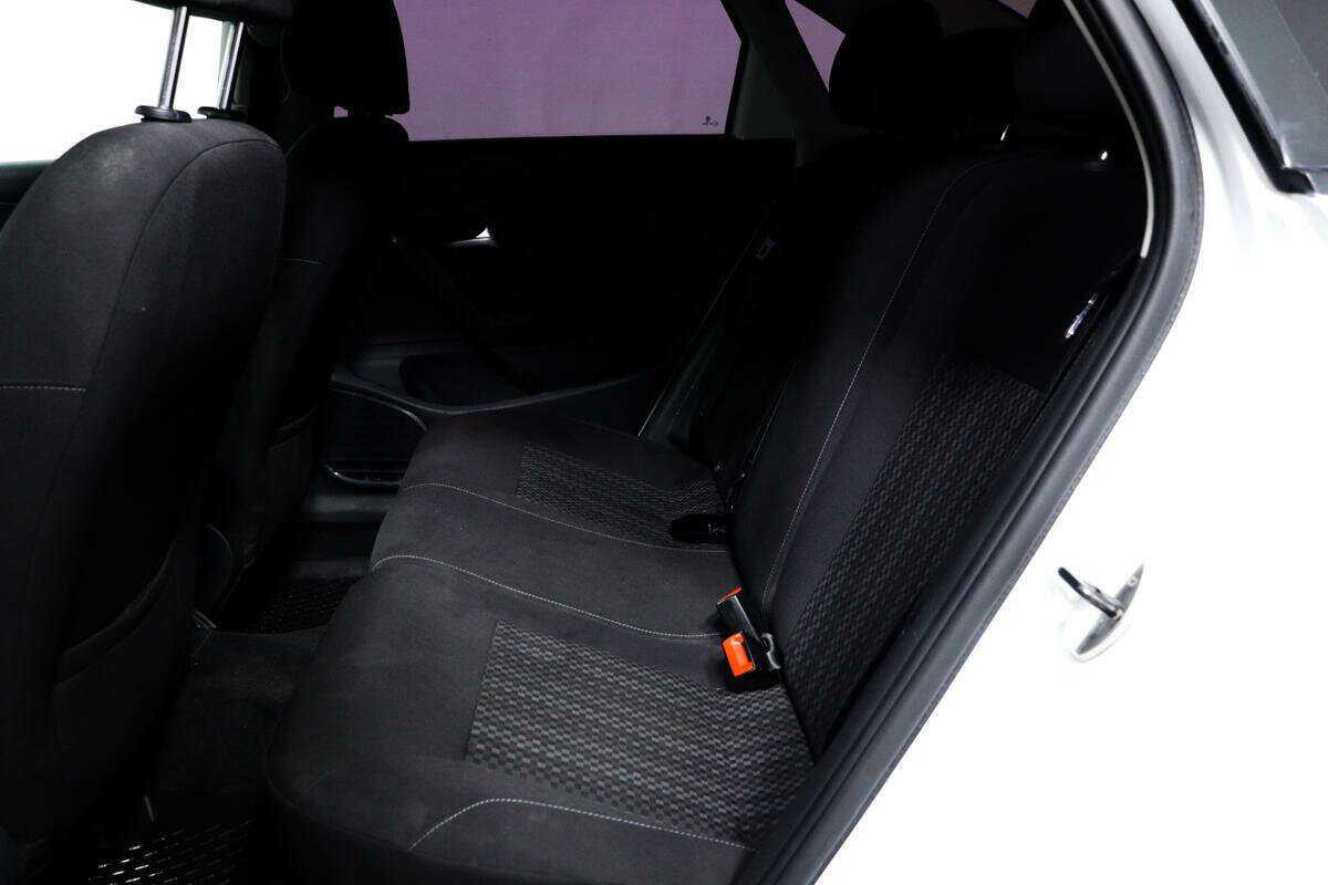 Фольксваген Поло б/у, 2016, Автоматическая. Фото: #11