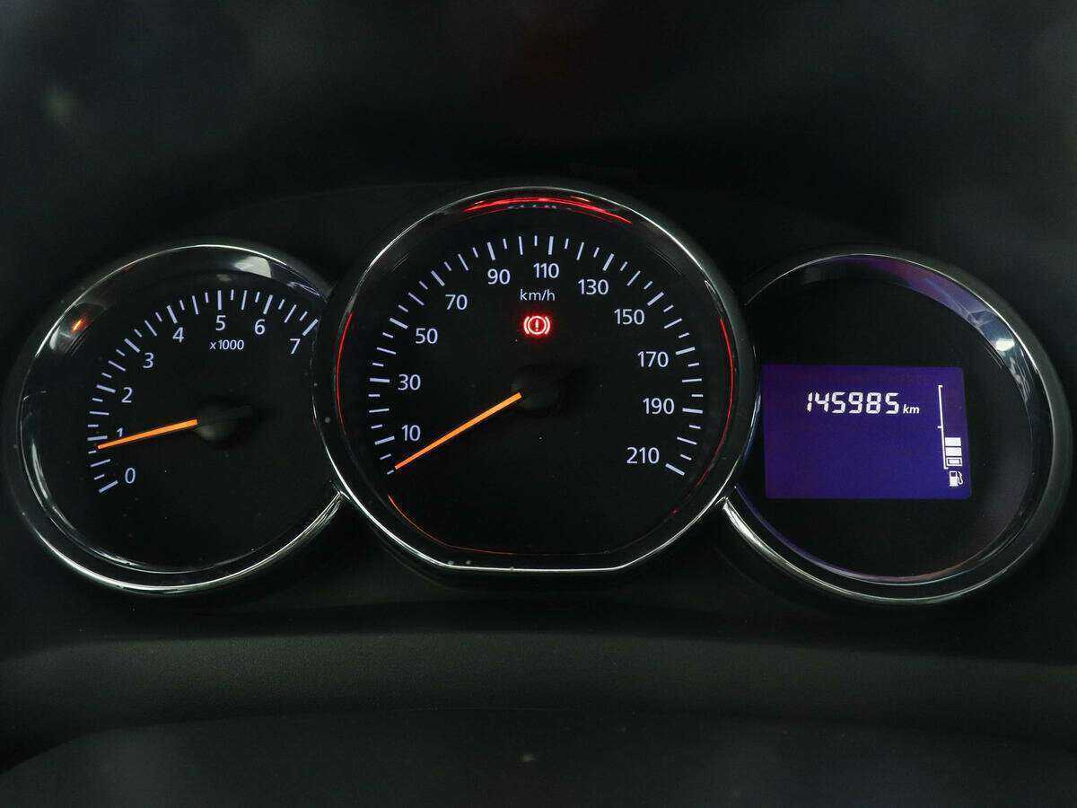 Рено Логан б/у, 2014, Механическая. Фото: #9