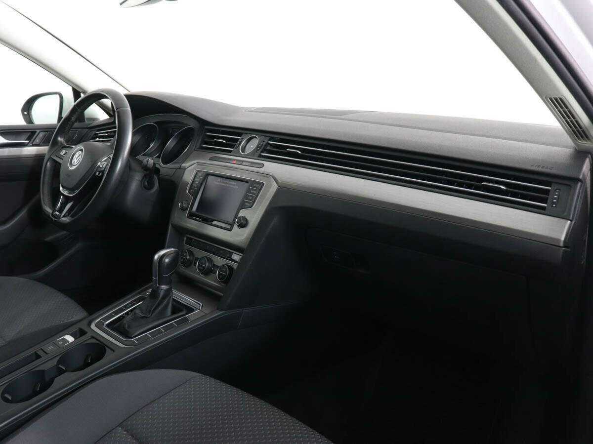 Фольксваген Пассат б/у, 2016, Роботизированная. Фото: #9