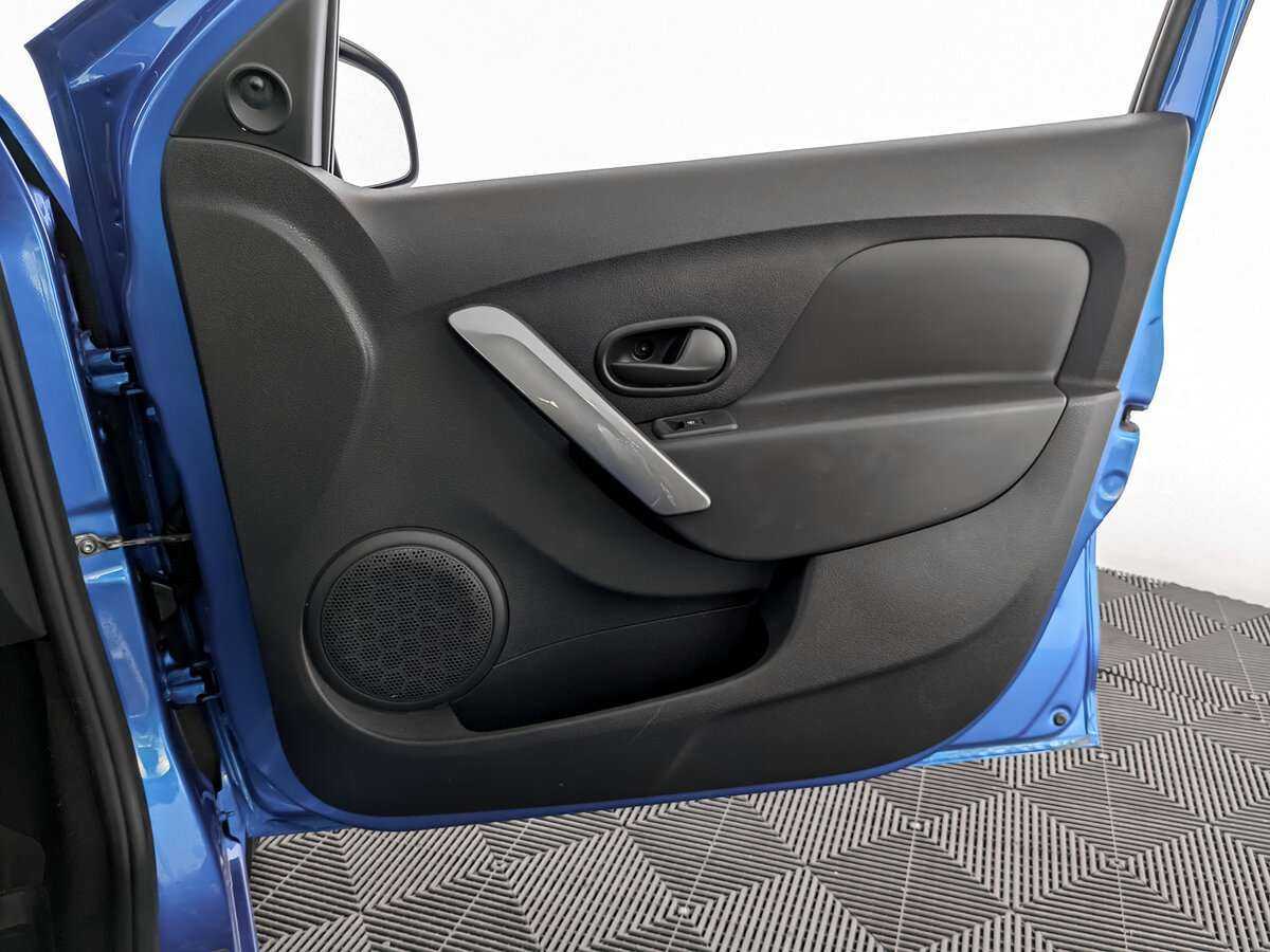 Рено Логан б/у, 2017, Автоматическая. Фото: #19