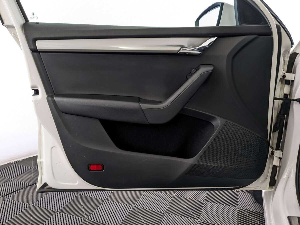 Шкода Октавия б/у, 2015, Механическая. Фото: #14