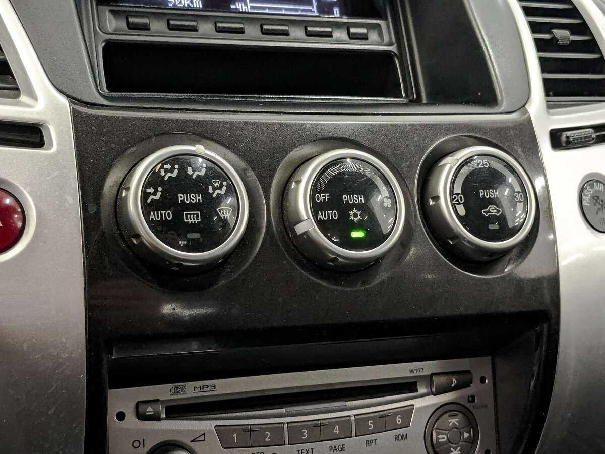 Митсубиши Паджеро Спорт б/у, 2012, Автоматическая. Фото: #16