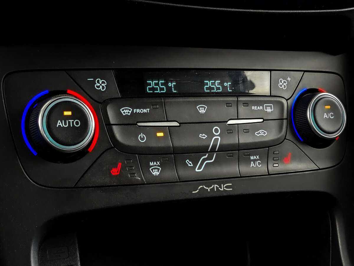 Форд Фокус б/у, 2015, Роботизированная. Фото: #20