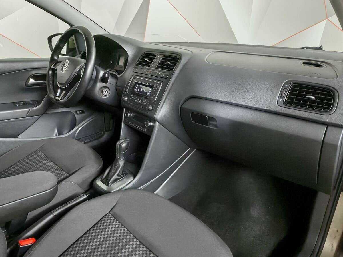 Фольксваген Поло б/у, 2016, Автоматическая. Фото: #8