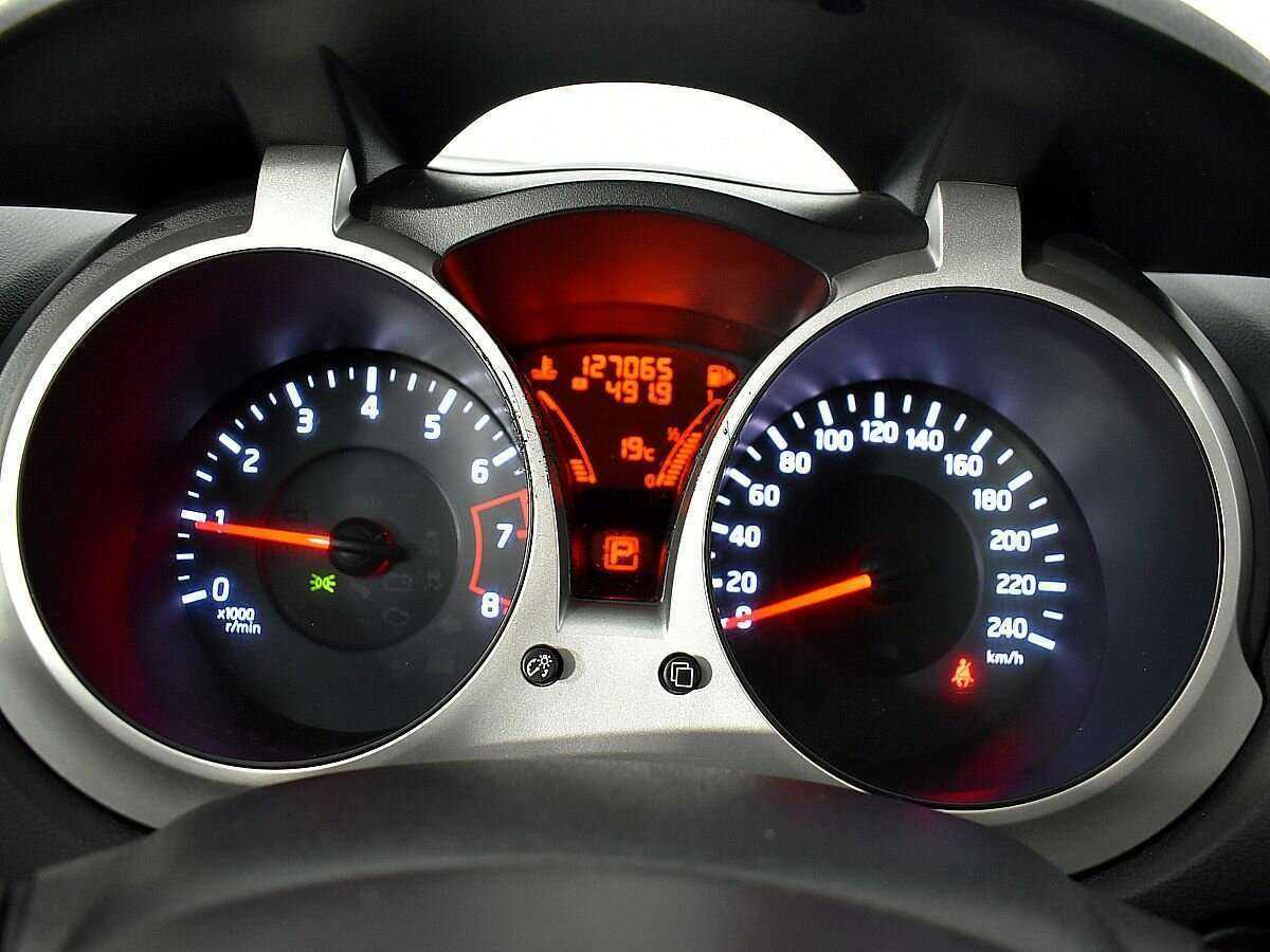 Ниссан Жук б/у, 2012, Вариатор. Фото: #11