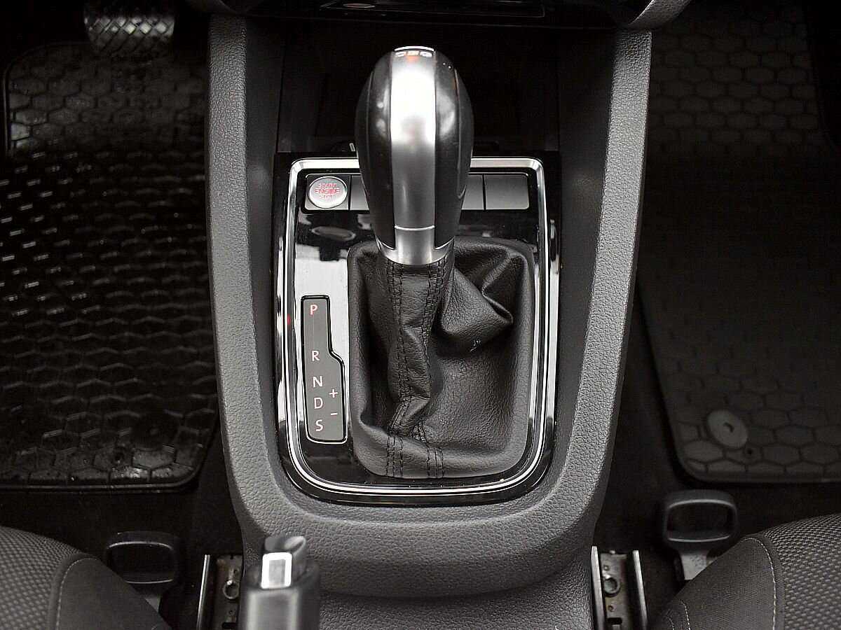 Фольксваген Джетта б/у, 2017, Роботизированная. Фото: #13