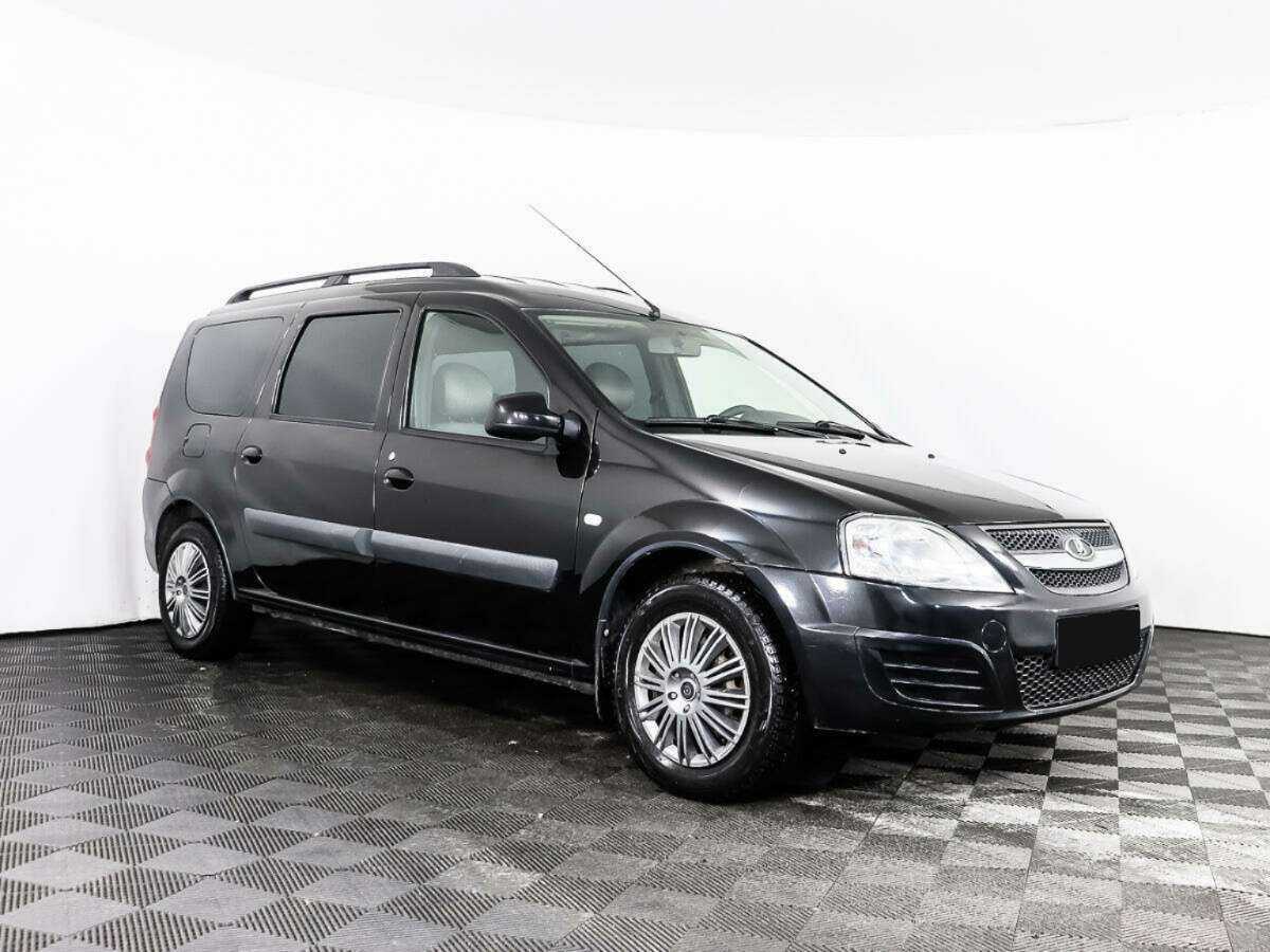 Лада (ВАЗ) Ларгус б/у, 2017, Механическая. Фото: #1