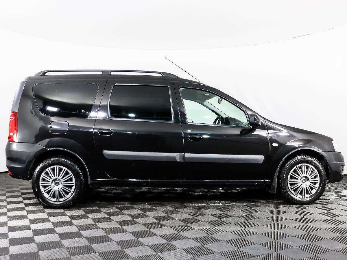 Лада (ВАЗ) Ларгус б/у, 2017, Механическая. Фото: #2