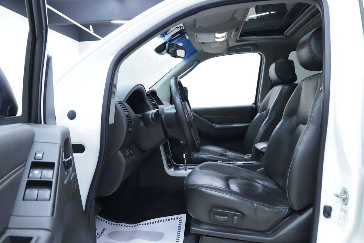 Ниссан Патфайндер б/у, 2012, Автоматическая. Фото: #6