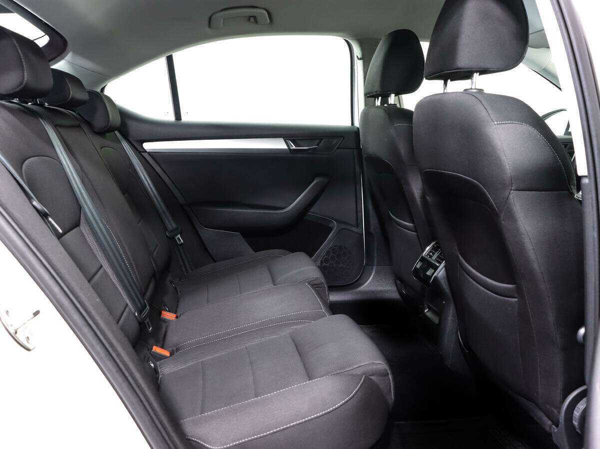 Шкода Суперб б/у, 2016, Роботизированная. Фото: #13