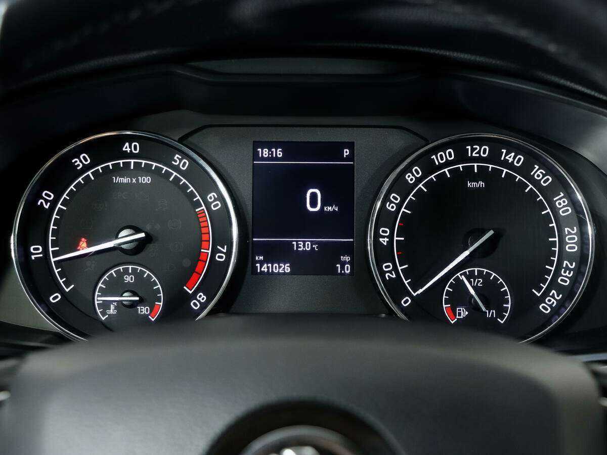 Шкода Суперб б/у, 2018, Роботизированная. Фото: #12