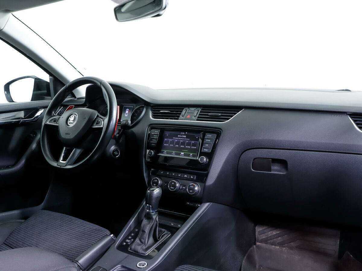 Шкода Октавия б/у, 2016, Роботизированная. Фото: #6
