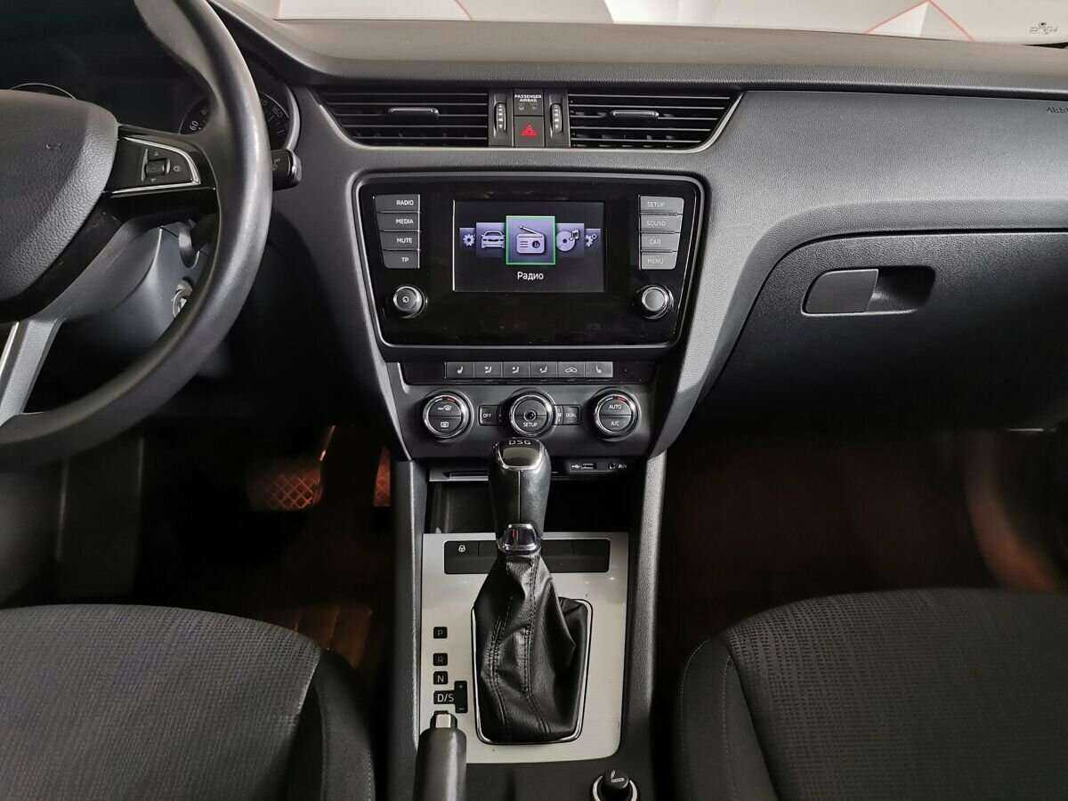 Шкода Октавия б/у, 2013, Роботизированная. Фото: #14