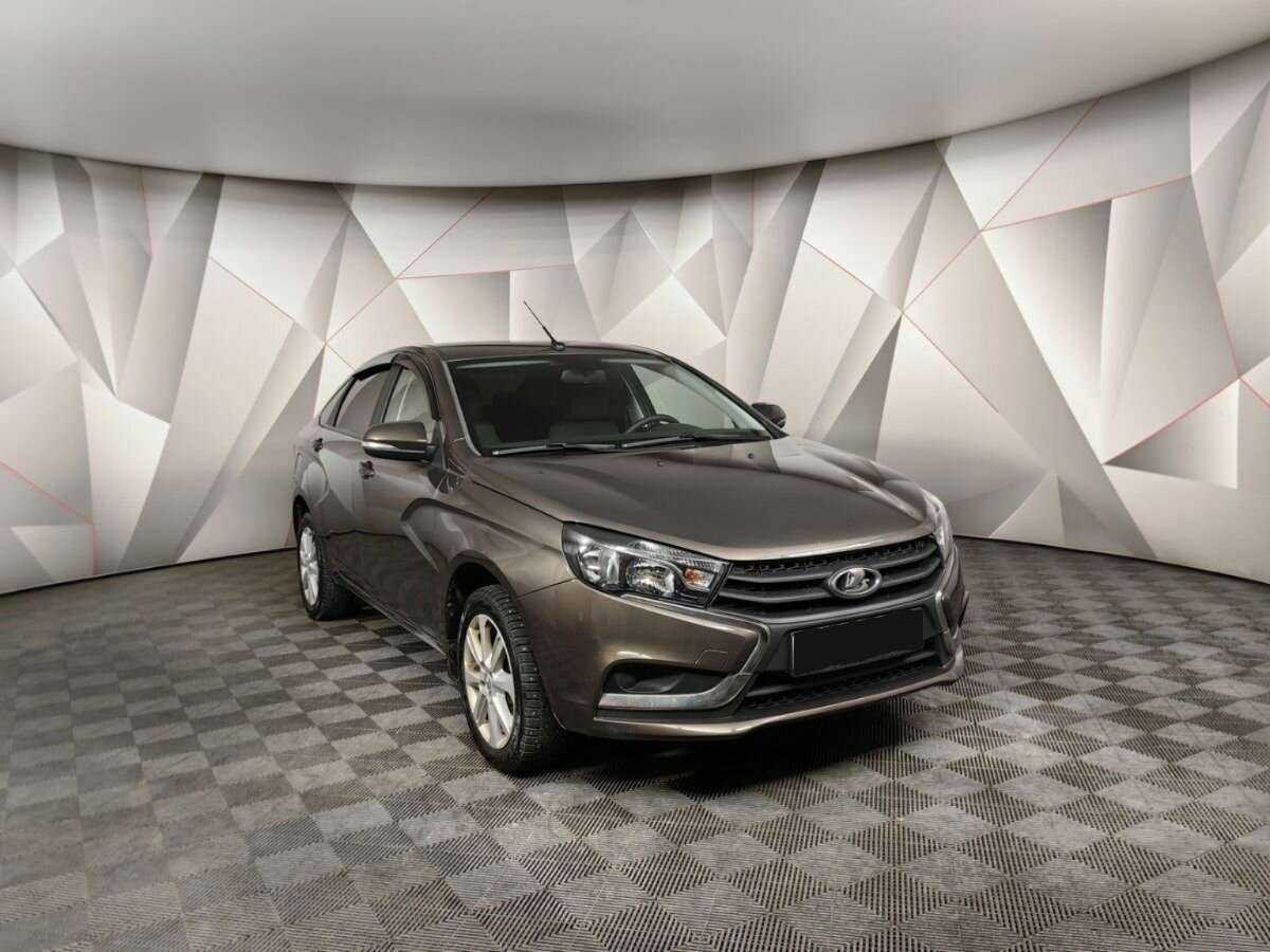 Лада (ВАЗ) Веста б/у, 2021, Механическая. Фото: #2