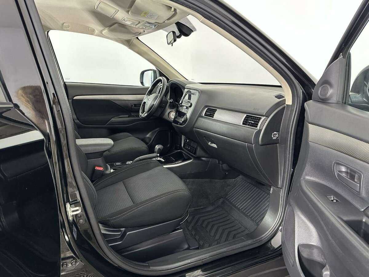 Митсубиши Оутлэндер б/у, 2017, Вариатор. Фото: #13