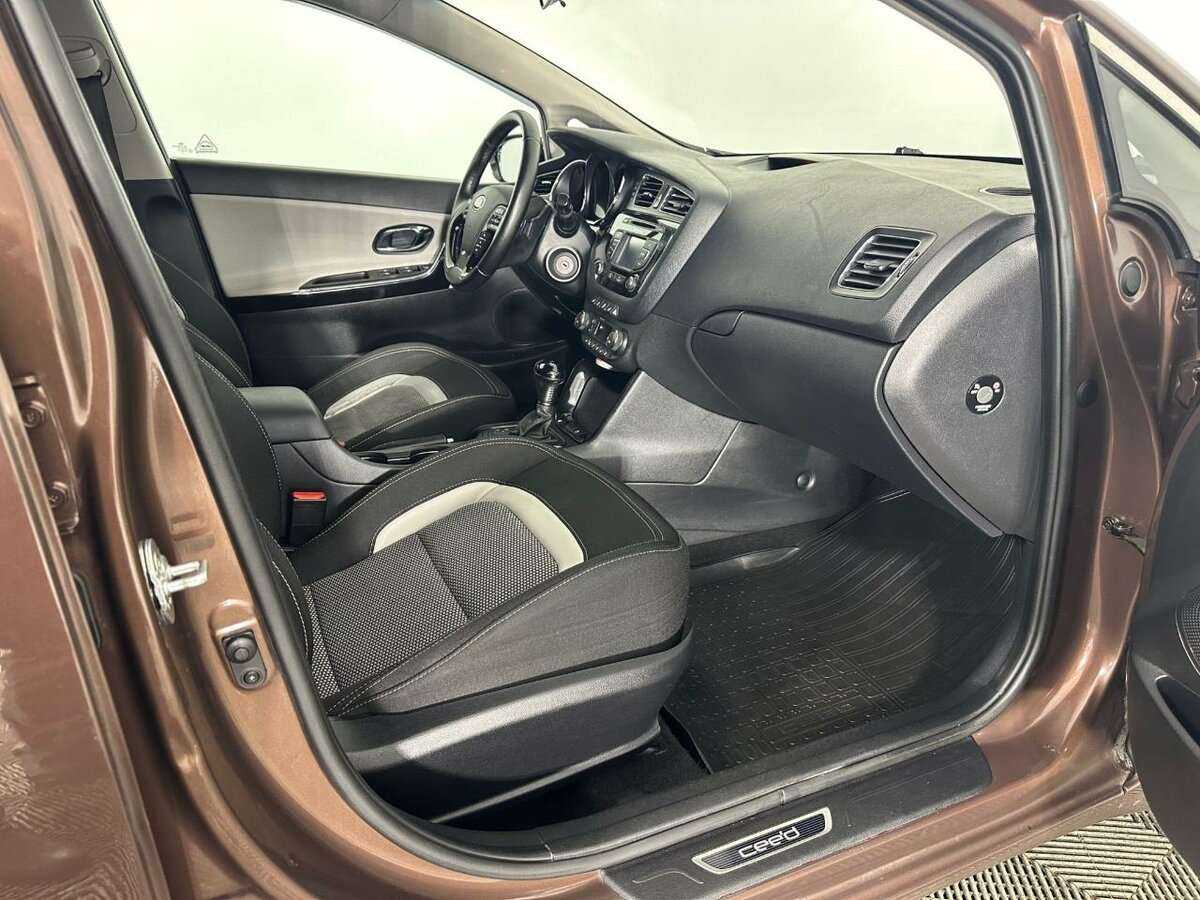 Киа Сид б/у, 2014, Автоматическая. Фото: #13