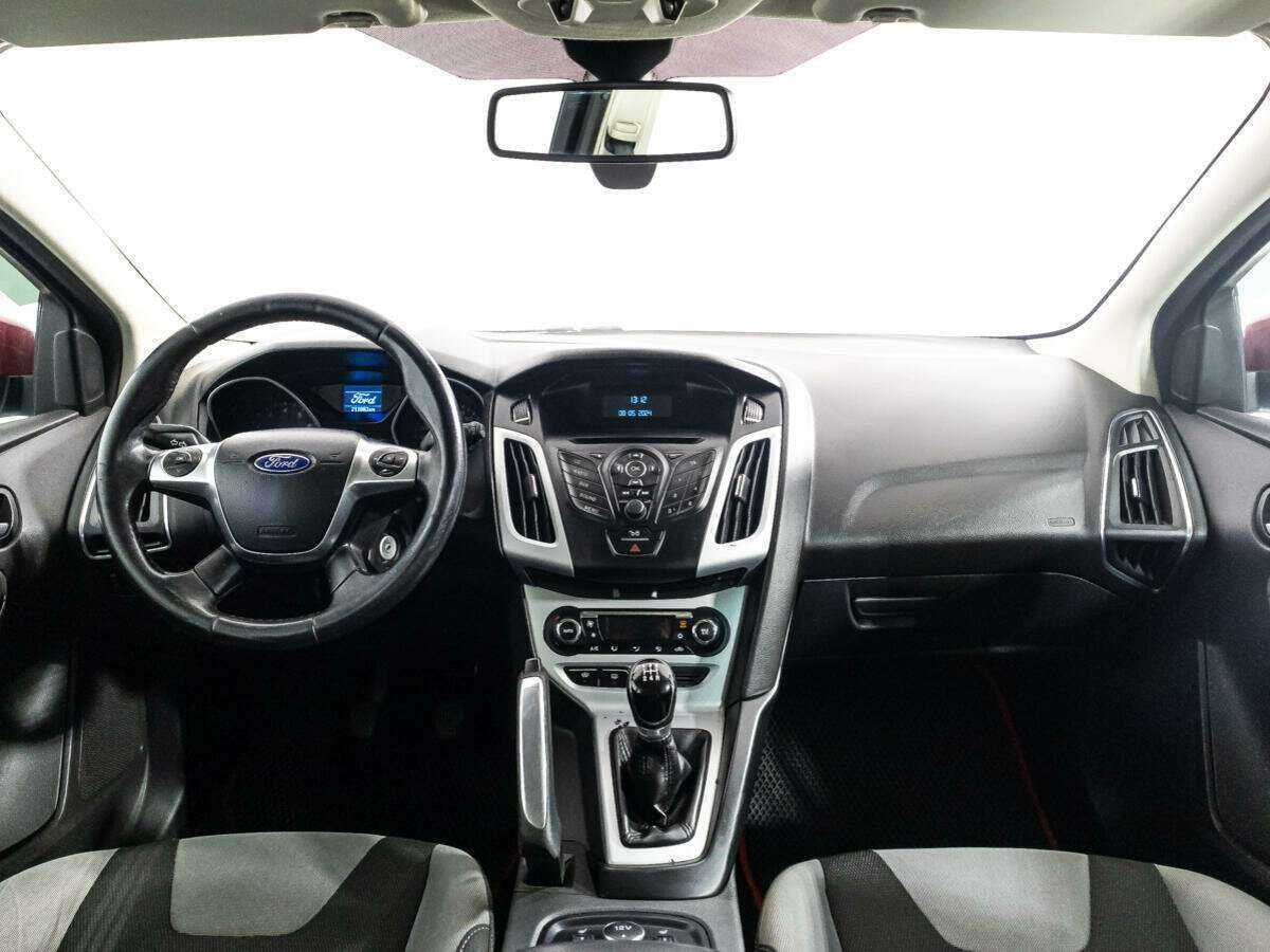 Форд Фокус б/у, 2012, Механическая. Фото: #12