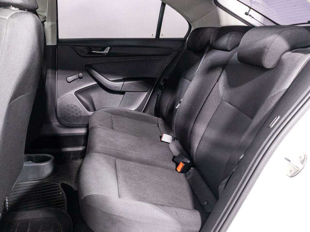 Шкода Рапид б/у, 2017, Механическая. Фото: #9