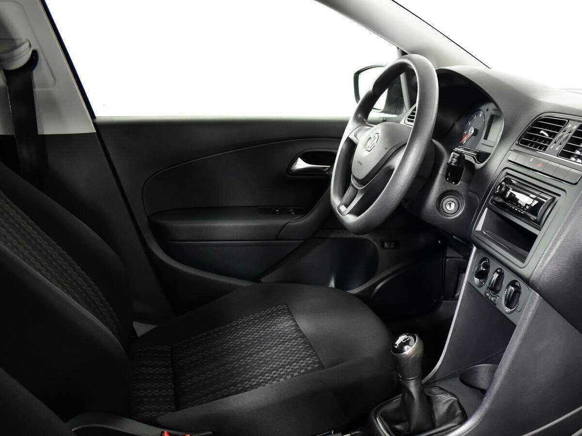 Фольксваген Поло б/у, 2015, Механическая. Фото: #8