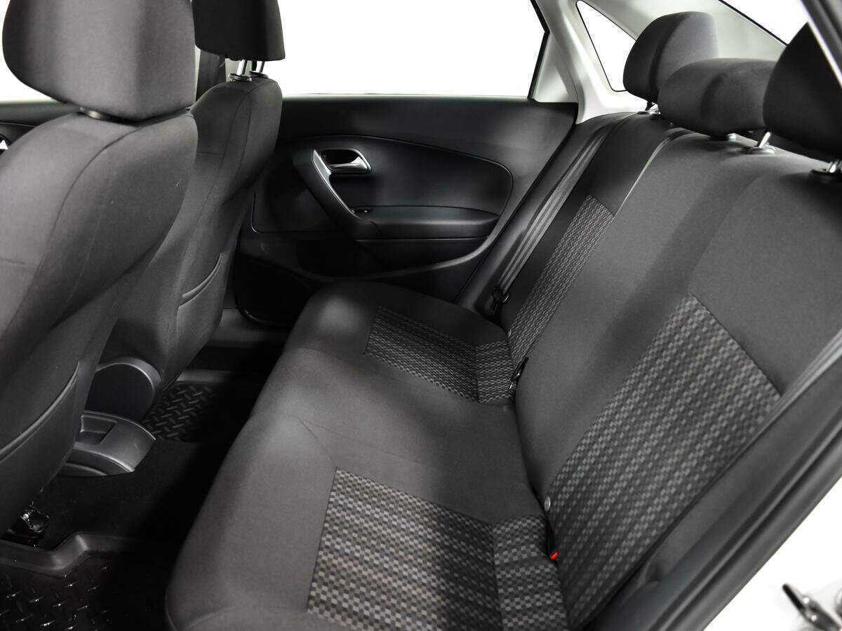 Фольксваген Поло б/у, 2015, Механическая. Фото: #9