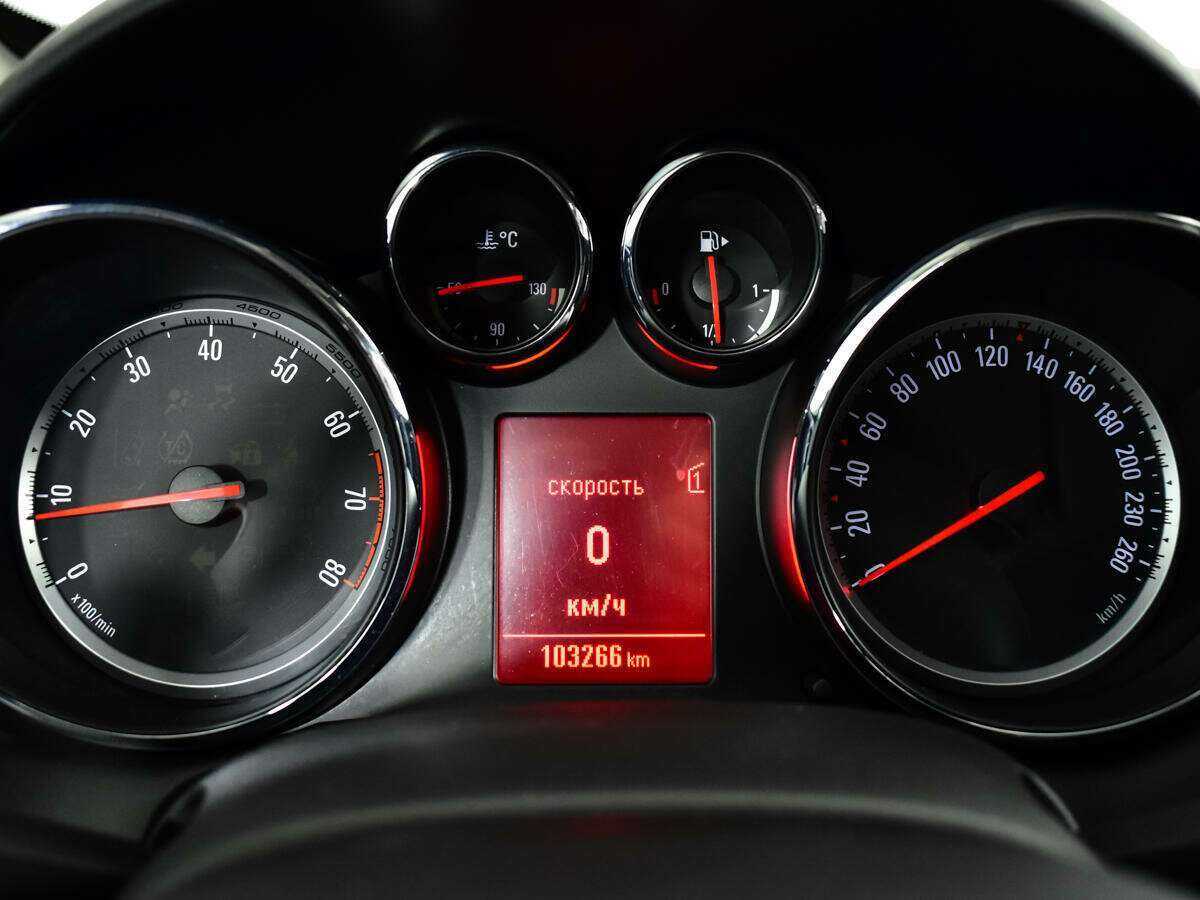 Опель Астра б/у, 2012, Механическая. Фото: #10