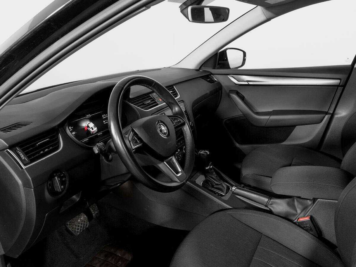 Шкода Октавия б/у, 2018, Роботизированная. Фото: #14