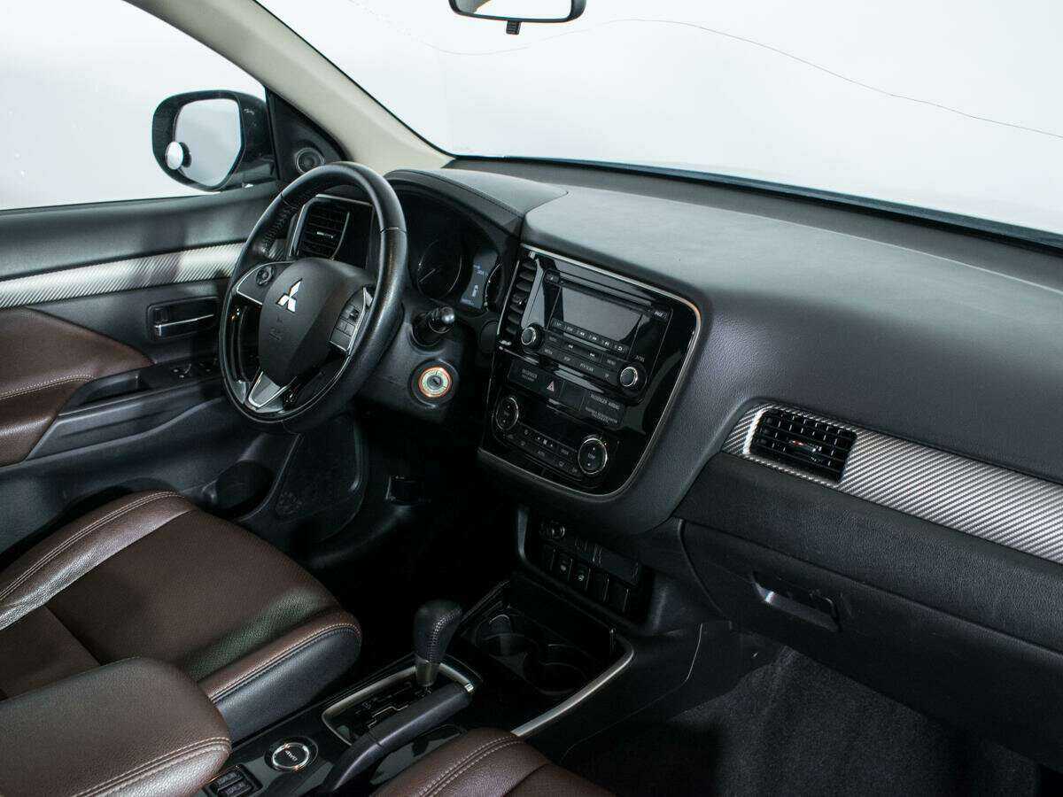 Митсубиши Оутлэндер б/у, 2017, Вариатор. Фото: #7