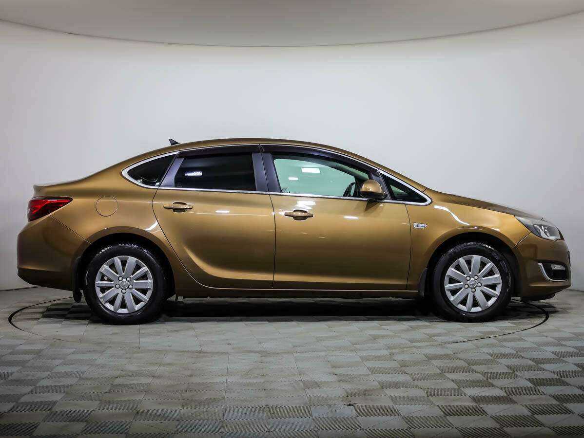 Опель Астра б/у, 2015, Автоматическая. Фото: #2