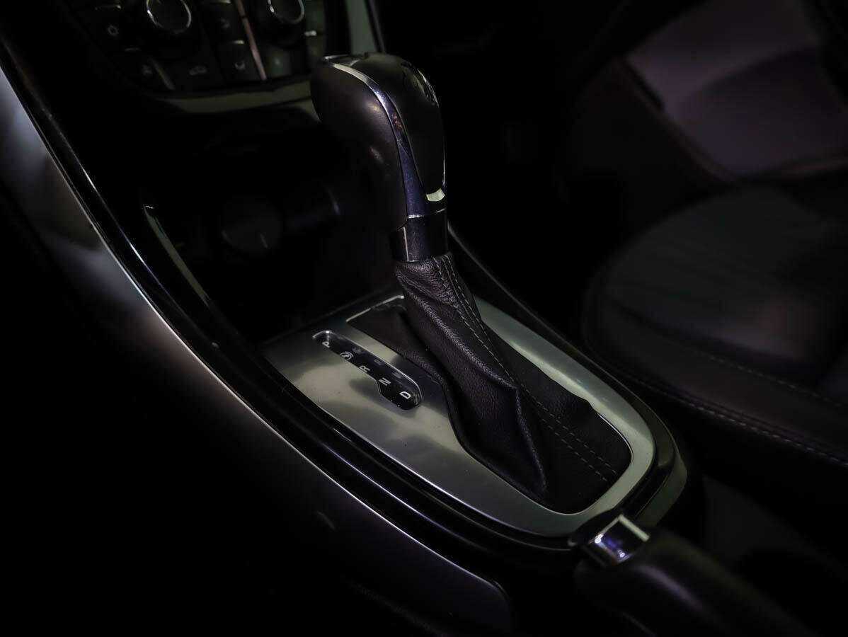 Опель Астра б/у, 2015, Автоматическая. Фото: #13