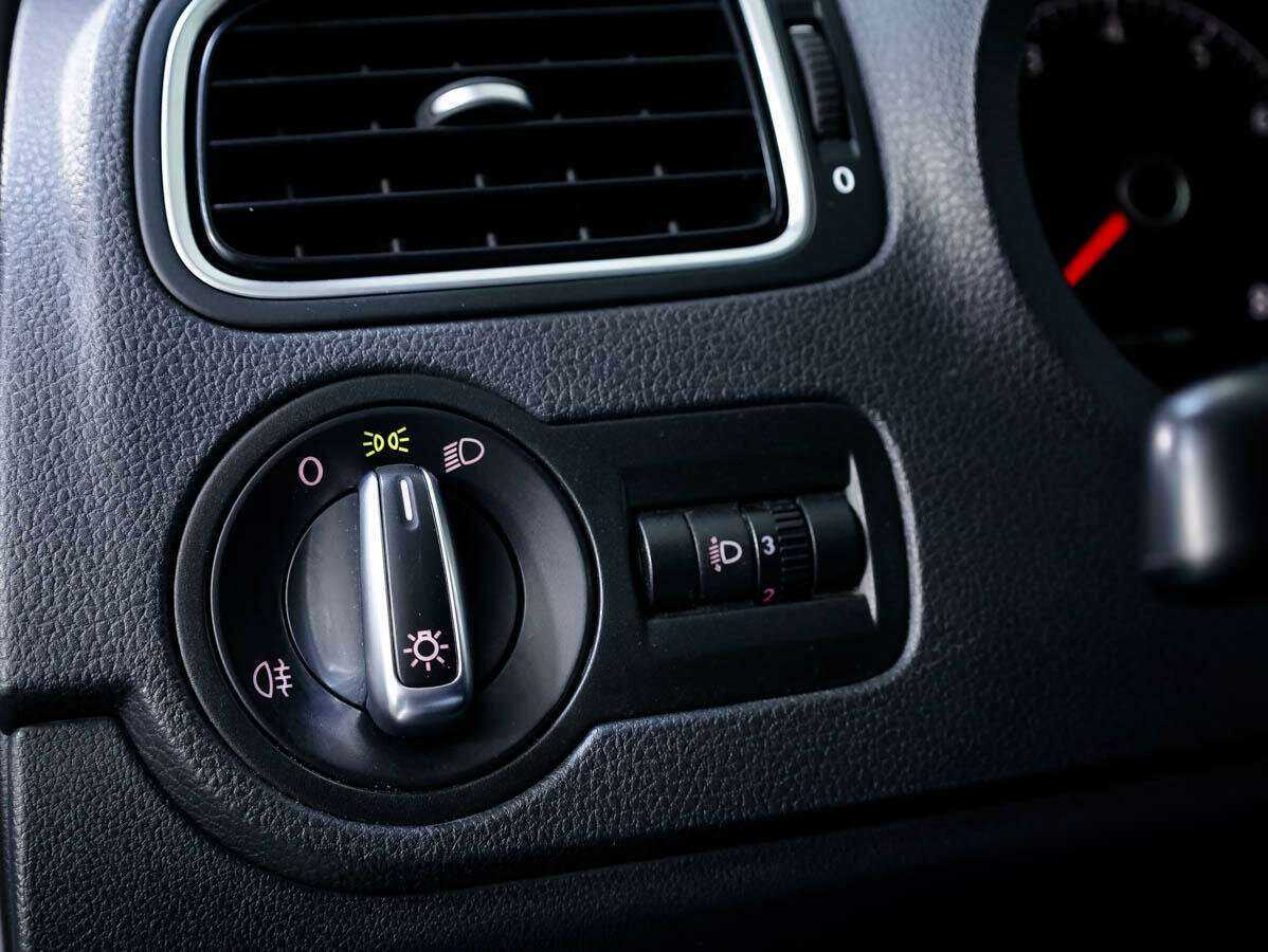 Фольксваген Поло б/у, 2013, Автоматическая. Фото: #14