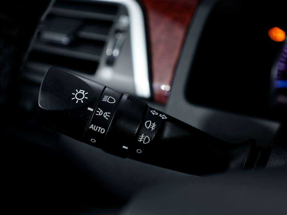 Тойота Камри б/у, 2013, Автоматическая. Фото: #19