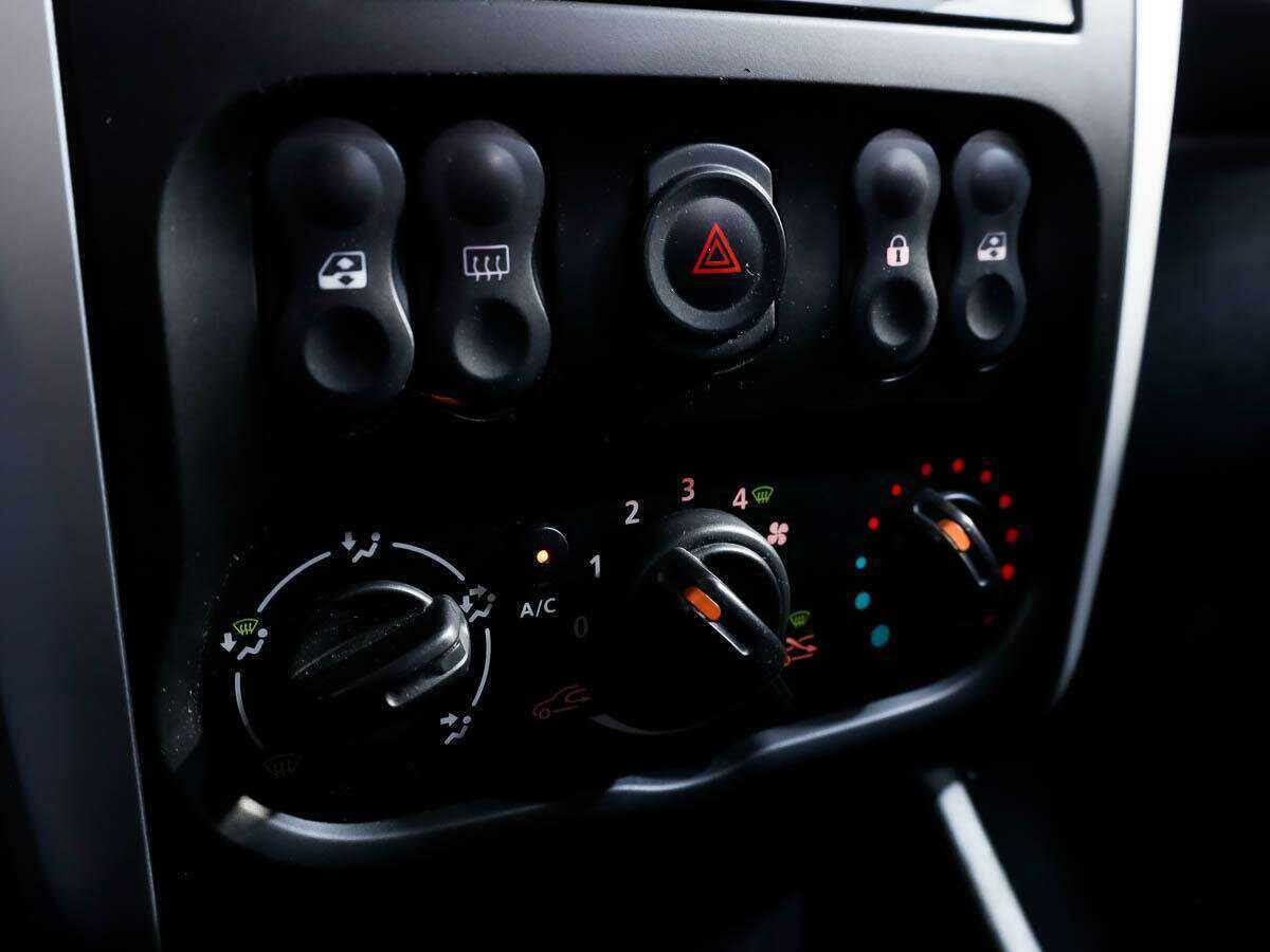 Ниссан Альмера б/у, 2017, Механическая. Фото: #12